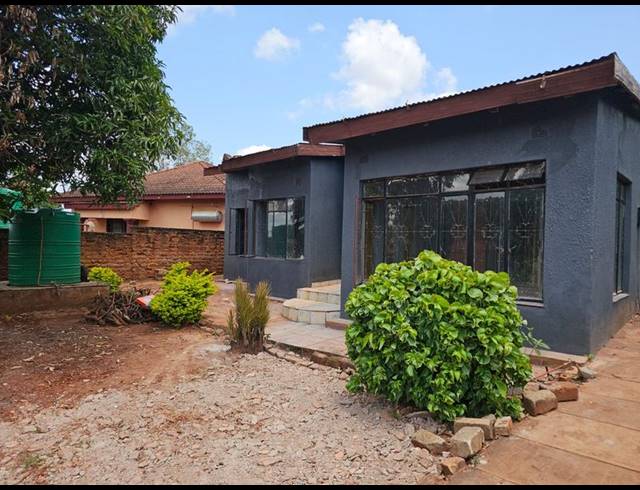 3 BEDROOM PROPERTY TO RENT IN SIBASA